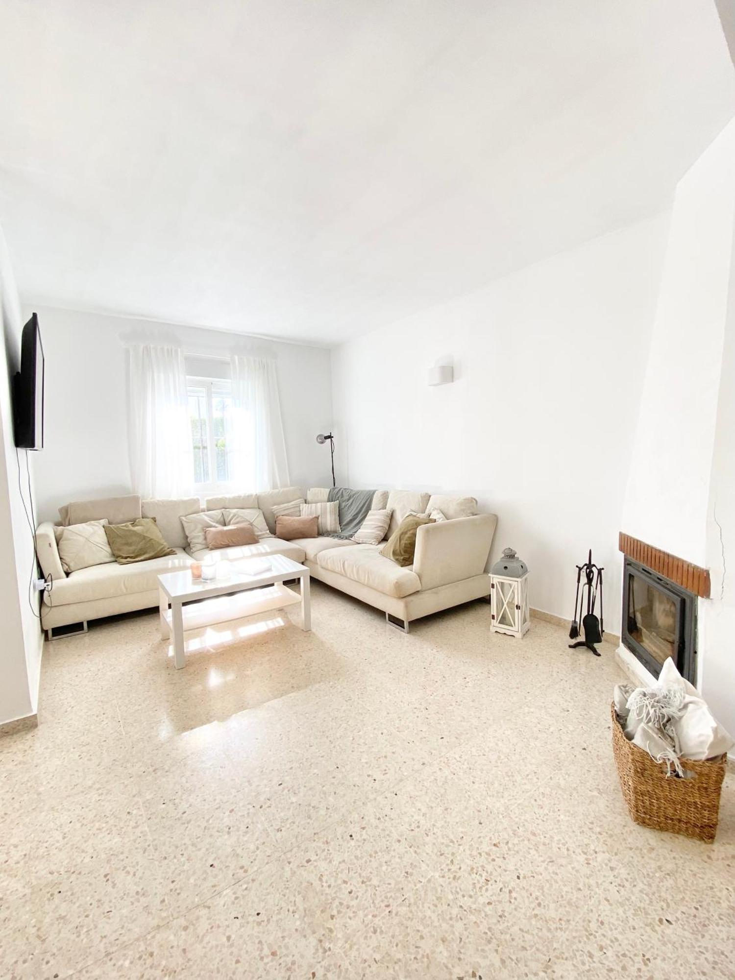 Вилла Townhouse W/Sea View & Garden Эстепона Экстерьер фото